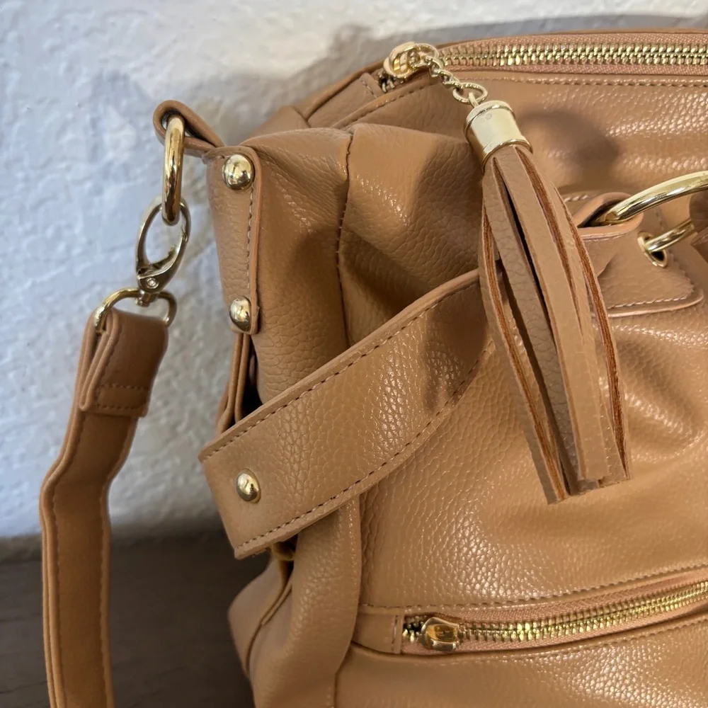 Elegant Camel Tan Shoulder Bag